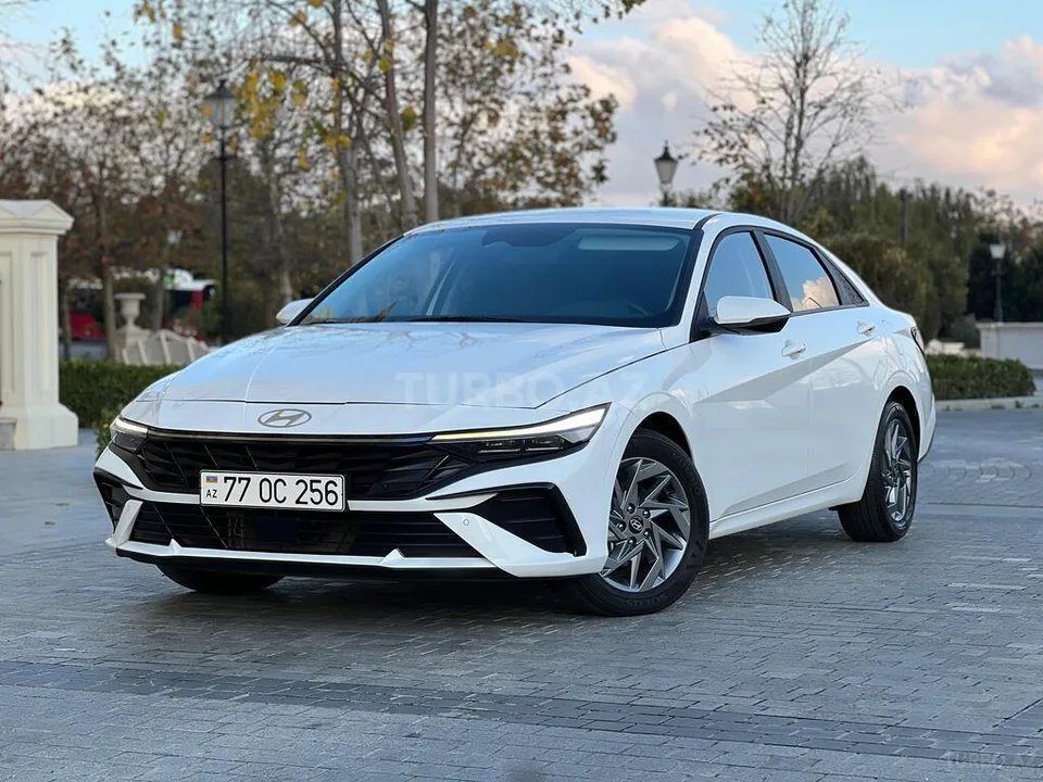 Hyundai Avante — foto 2/4