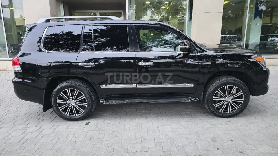 Lexus LX 570 — foto 4/4