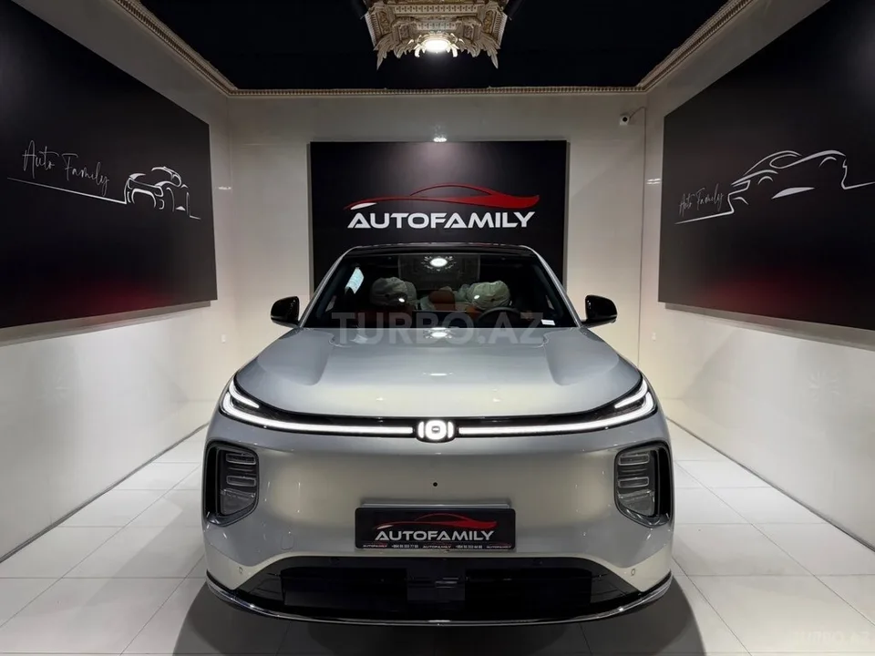 Changan Qiyuan Q07 — foto 2/4