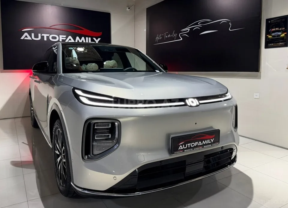 Changan Qiyuan Q07 — foto 3/4