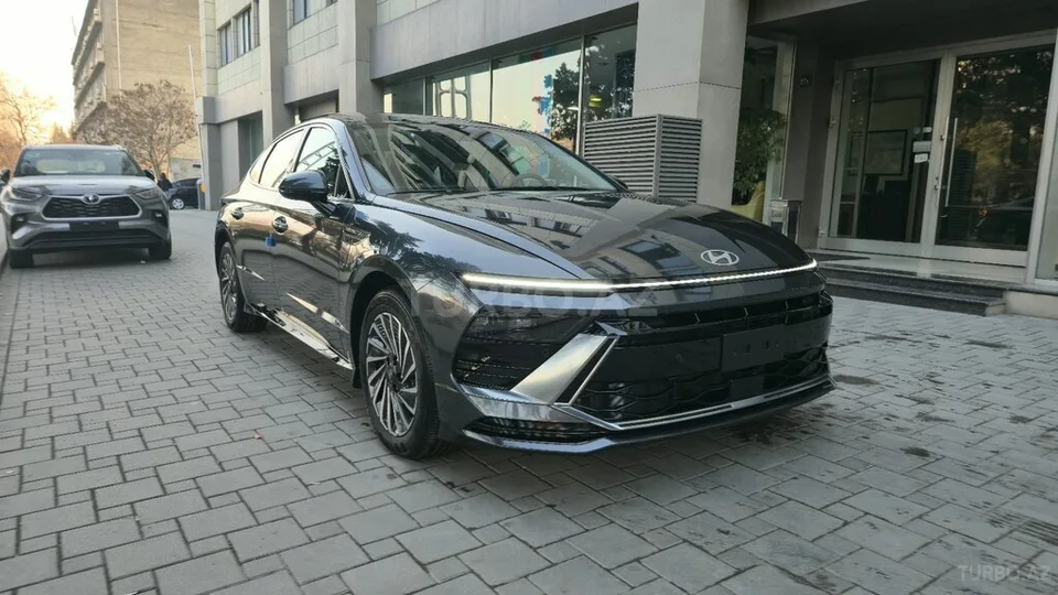 Hyundai Sonata — foto 1/4