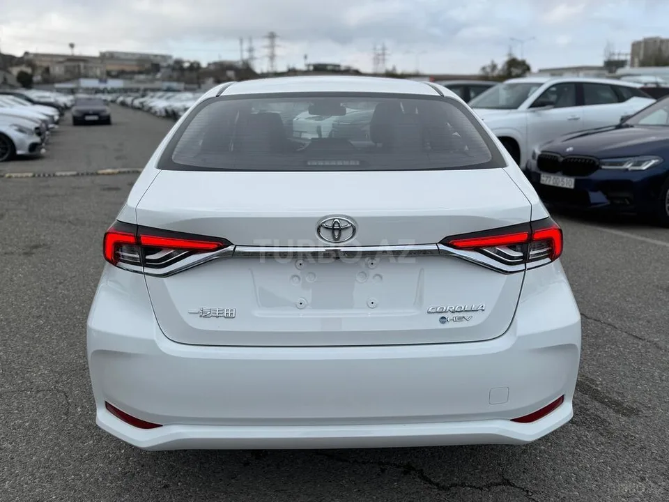 Toyota Corolla — foto 2/4