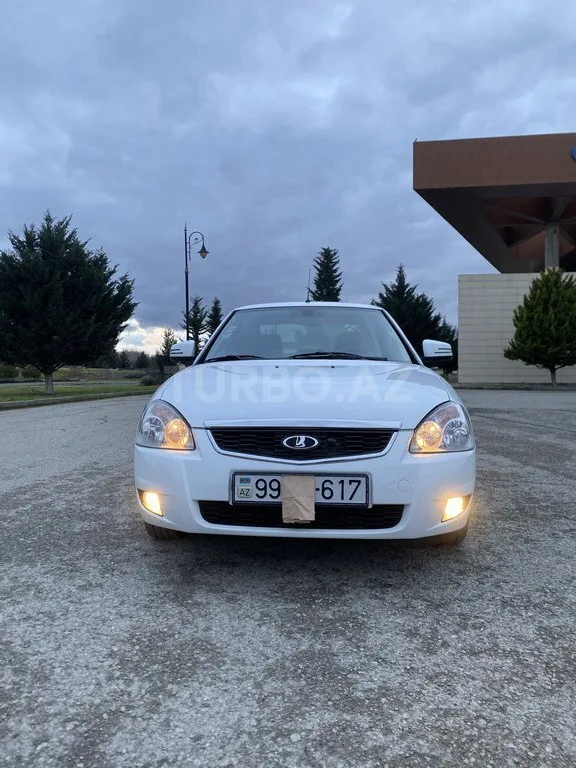 LADA (VAZ) Priora — foto 1/4