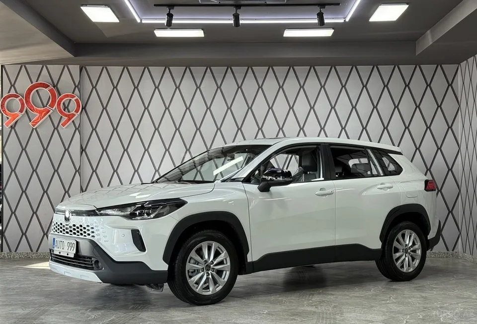 Toyota Corolla Cross — foto 2/4