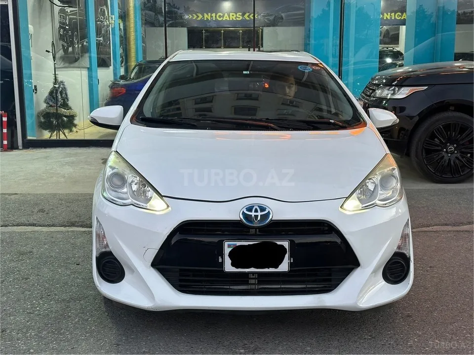 Toyota Aqua — foto 1/4