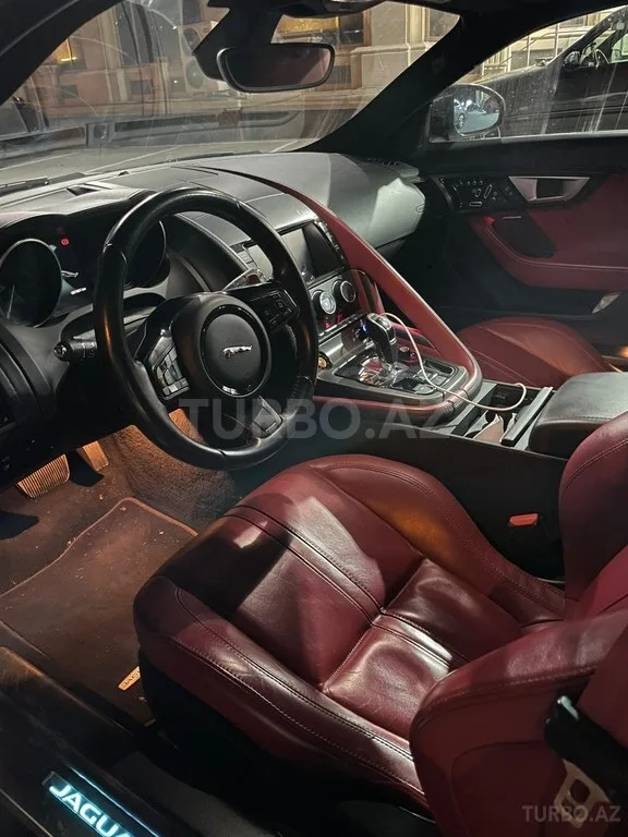 Jaguar F-Type — foto 4/4