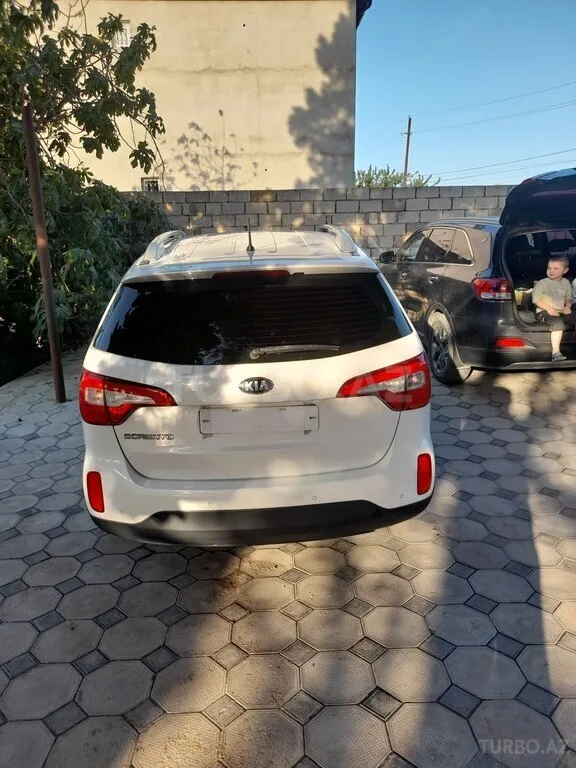 Kia Sorento — foto 2/4