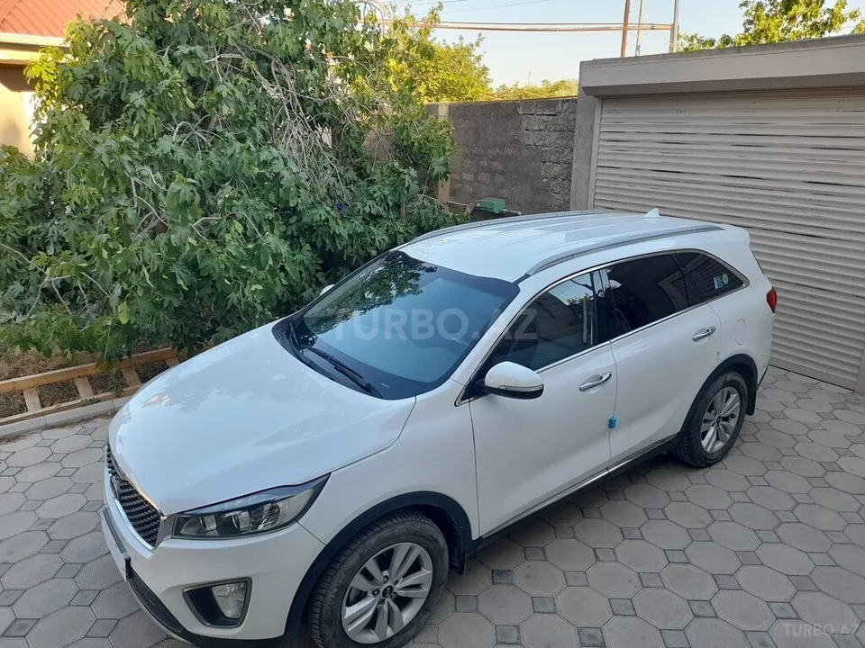 Kia Sorento — foto 3/4