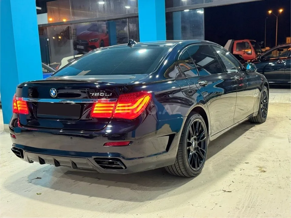 BMW 760 — foto 2/4