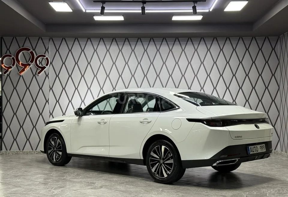 Changan Eado — foto 4/4