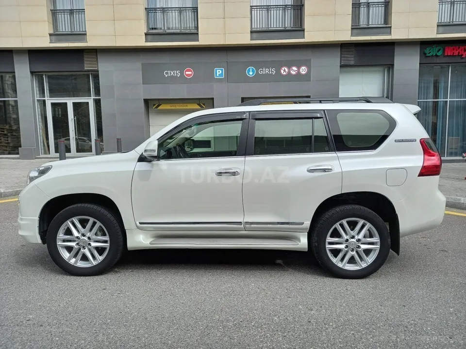 Toyota Land Cruiser Prado — foto 2/4