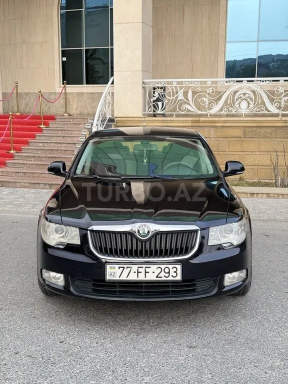 Skoda Superb — foto 1/4