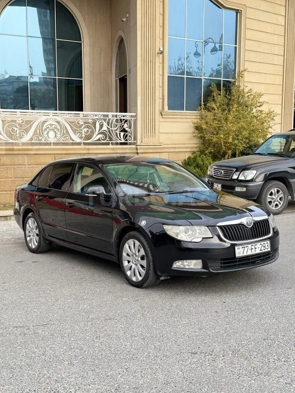 Skoda Superb — foto 2/4