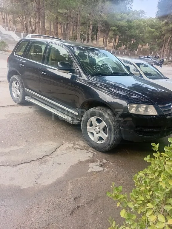 Volkswagen Touareg — foto 2/4