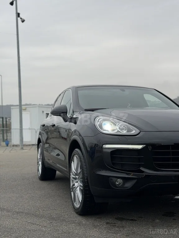 Porsche Cayenne S — foto 3/4