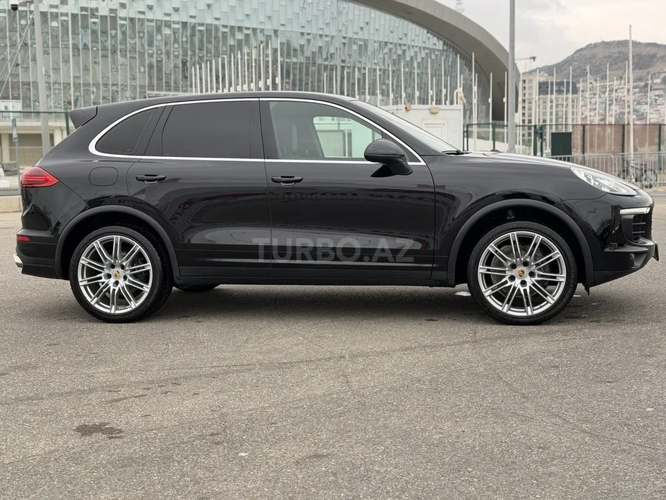 Porsche Cayenne S — foto 4/4