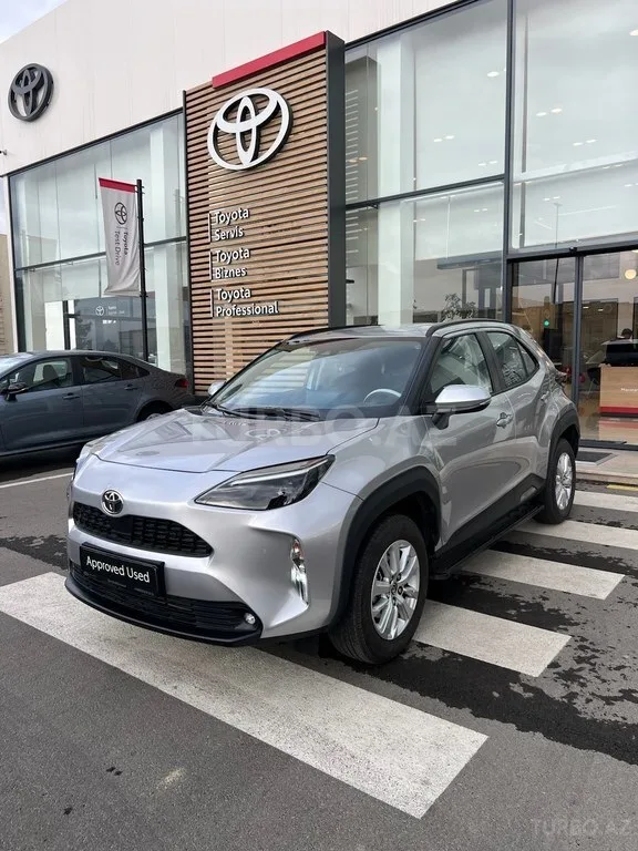 Toyota Yaris Cross — фото 1/4