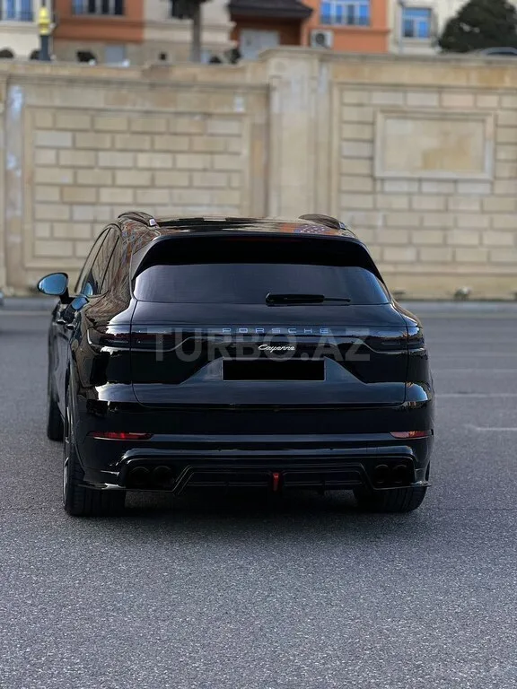 Porsche Cayenne E-Hybrid — foto 3/4