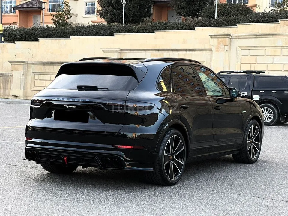 Porsche Cayenne E-Hybrid — foto 4/4