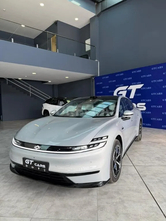 Changan Qiyuan A06 — foto 1/4