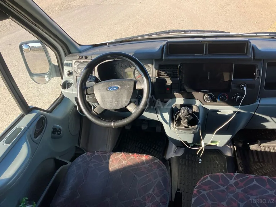 Ford Transit — foto 3/4