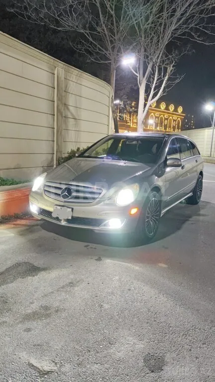 Mercedes R 350 4MATIC — foto 1/4