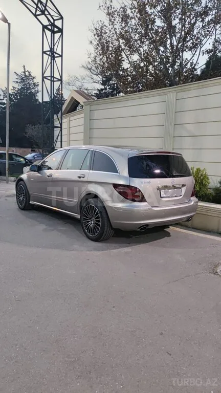Mercedes R 350 4MATIC — foto 3/4