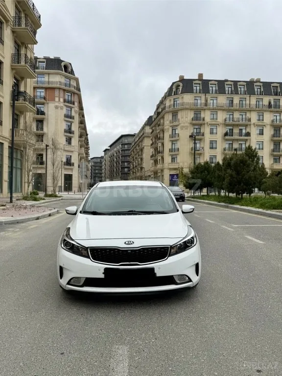 Kia K3 — foto 2/4
