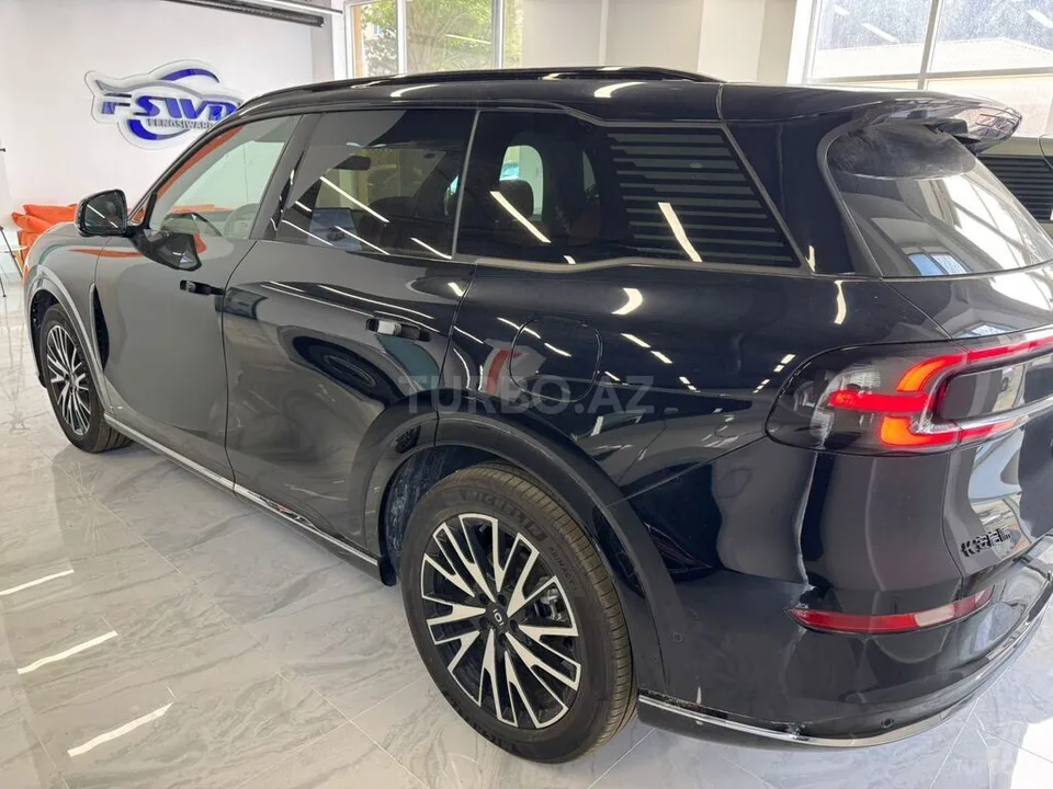 Changan Qiyuan Q07 — foto 3/4
