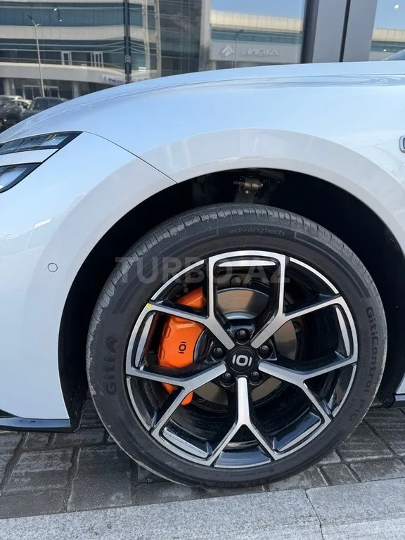 Changan Qiyuan A06 — foto 3/4