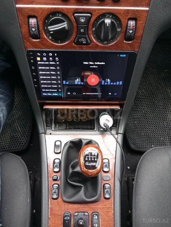 Mercedes E 200 — foto 2/4