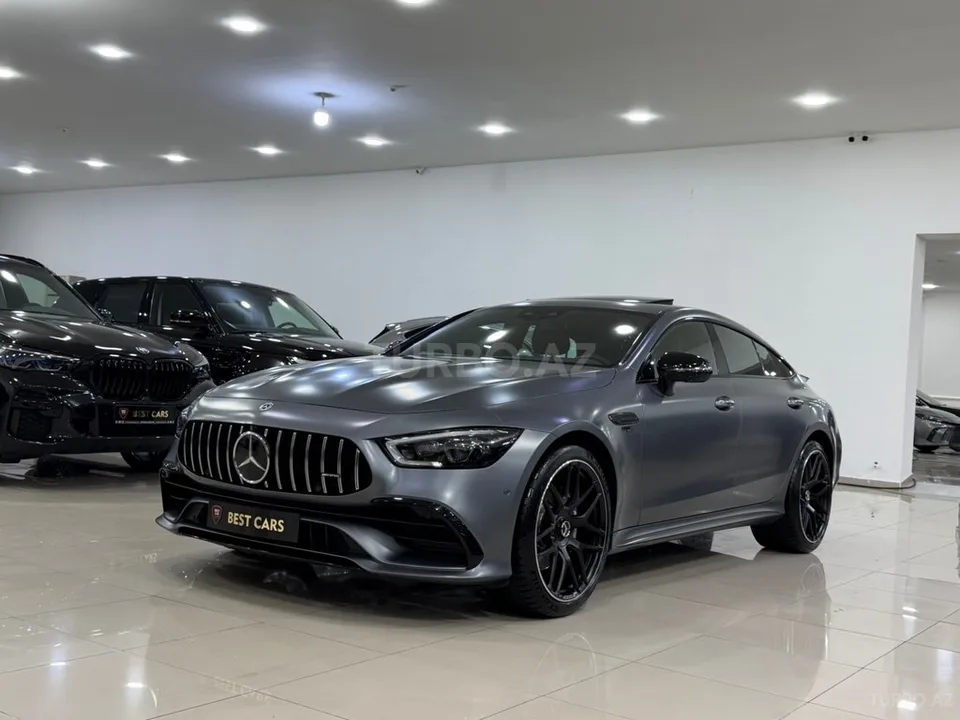 Mercedes AMG GT 43 4MATIC+ — foto 1/4