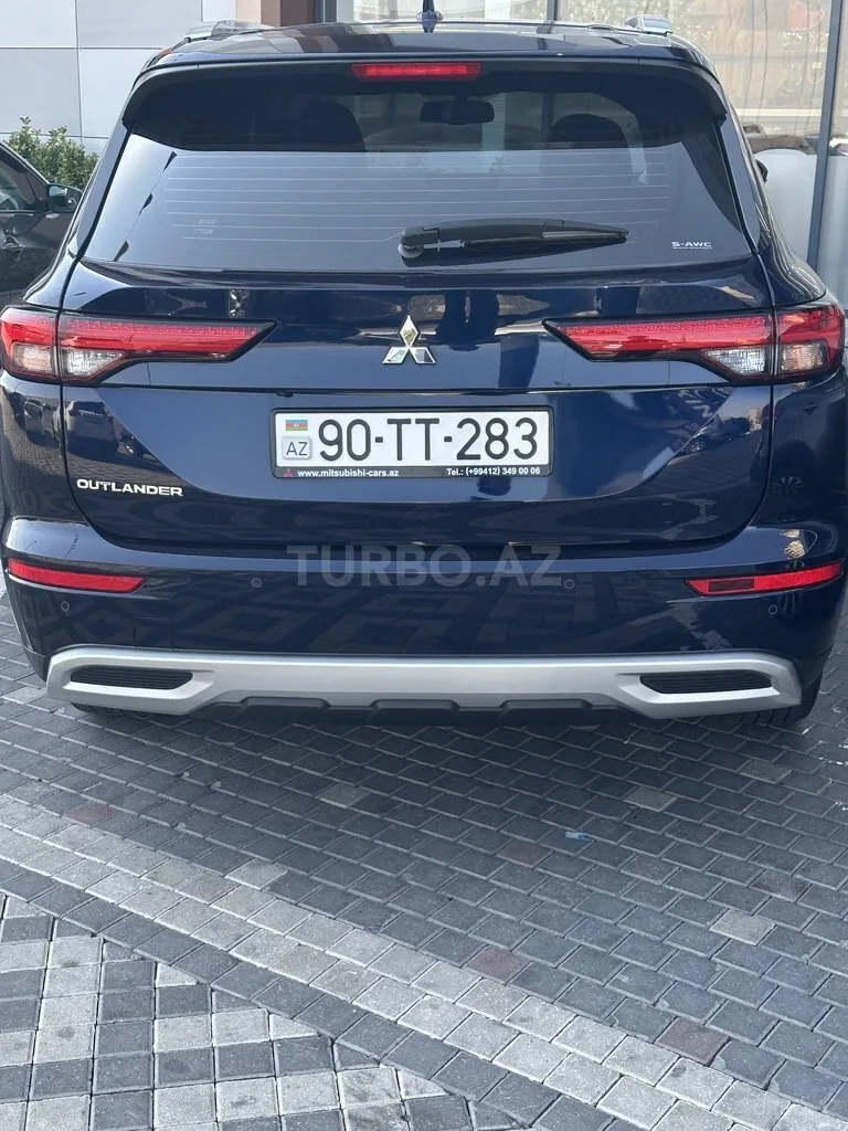 Mitsubishi Outlander — foto 2/4