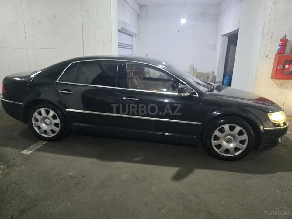 Volkswagen Phaeton — foto 3/4