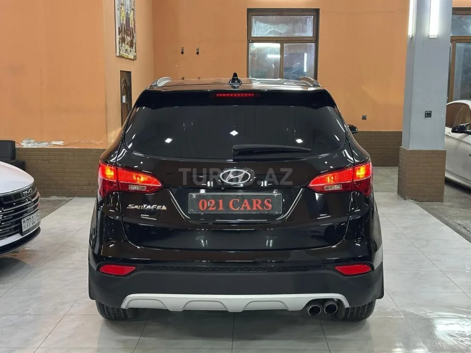 Hyundai Santa Fe — фото 2/4