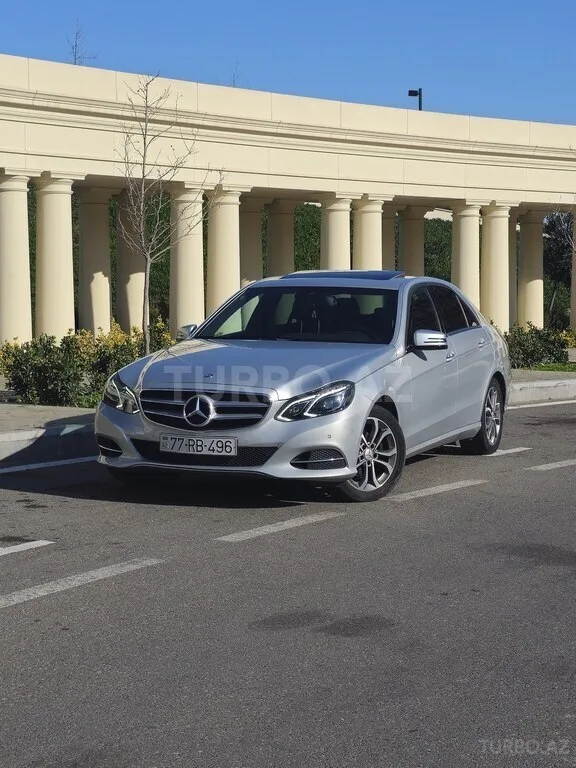 Mercedes E 250 — foto 1/4