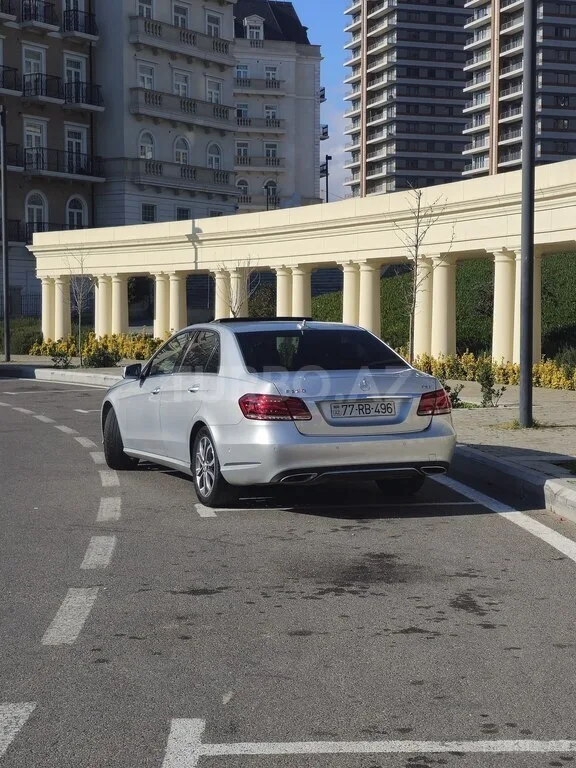 Mercedes E 250 — foto 3/4