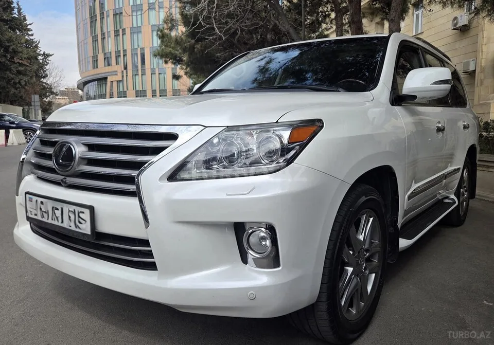 Lexus LX 570 — foto 3/4