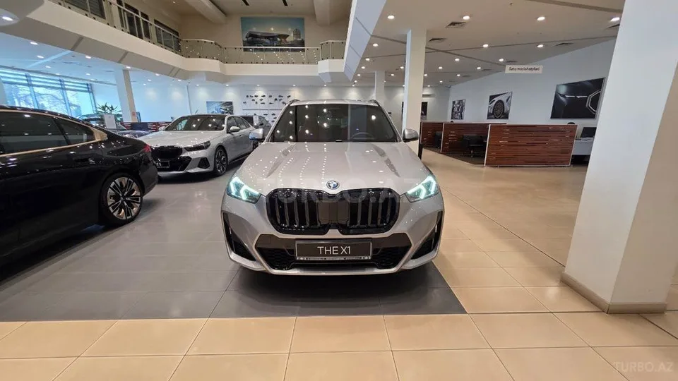 BMW X1 — foto 1/4