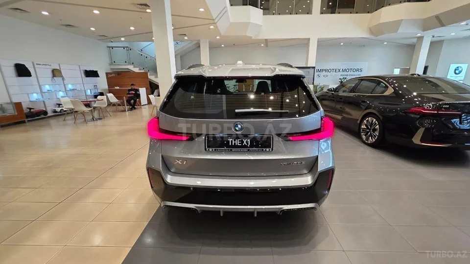 BMW X1 — foto 3/4