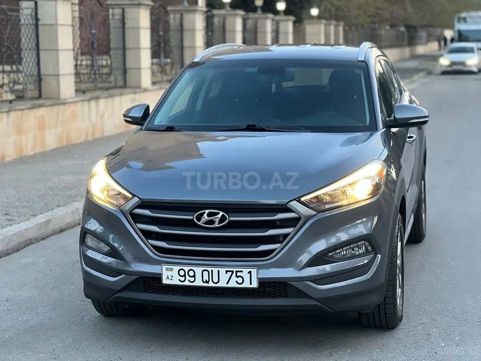 Hyundai Tucson — фото 1/4