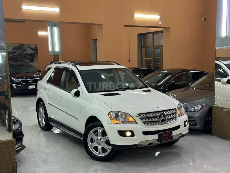 Mercedes ML 350 4MATIC — foto 1/4