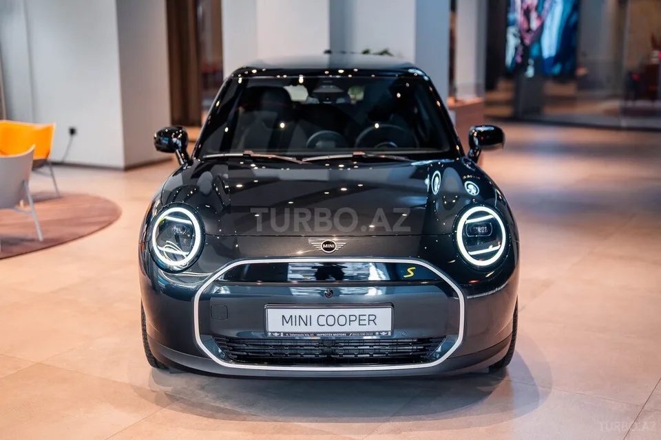 Mini Cooper SE — foto 1/4