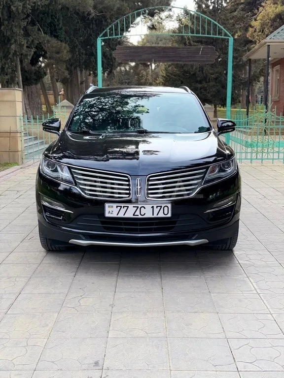 Lincoln MKC — foto 1/4