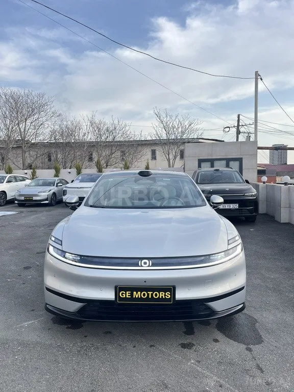 Changan Qiyuan A06 — foto 1/4