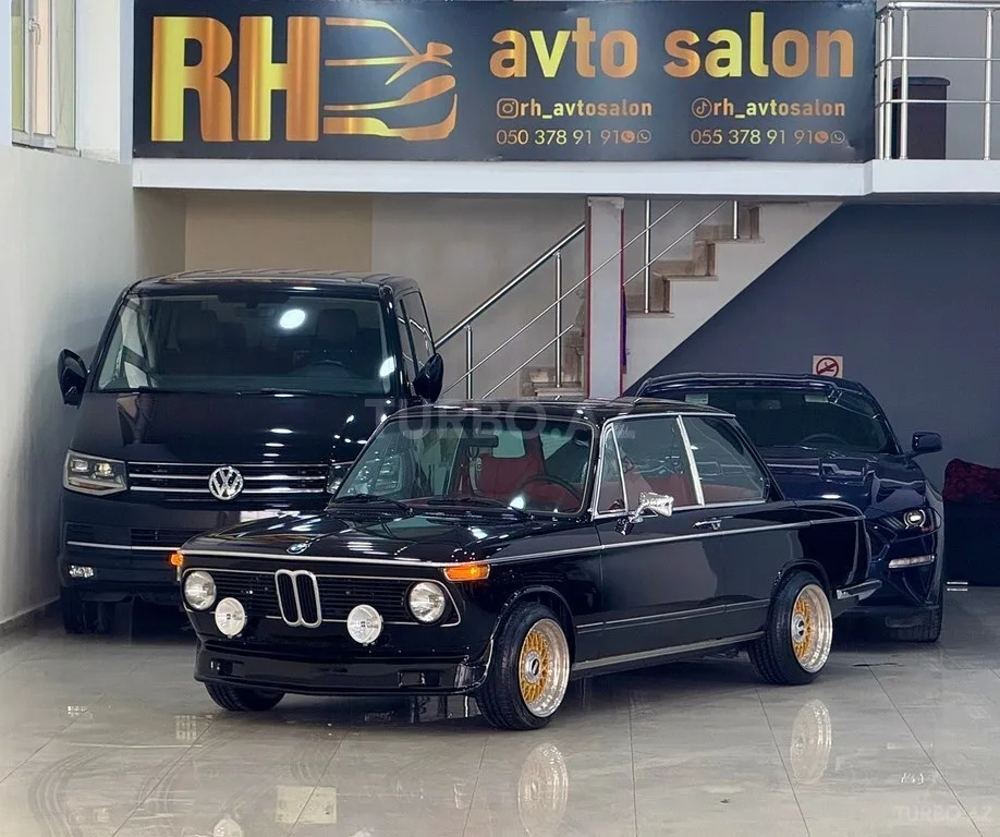 BMW 2002 — foto 1/4