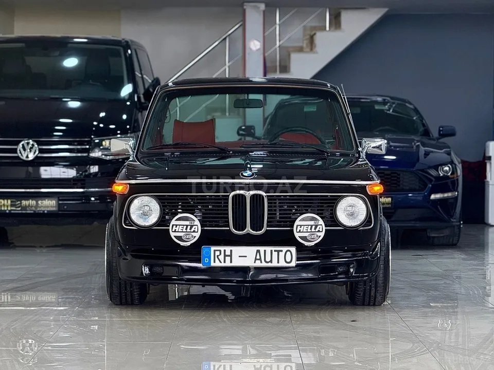 BMW 2002 — foto 2/4