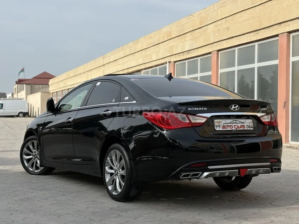 Hyundai Sonata — foto 2/4