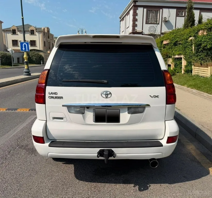 Toyota Land Cruiser Prado — foto 2/4