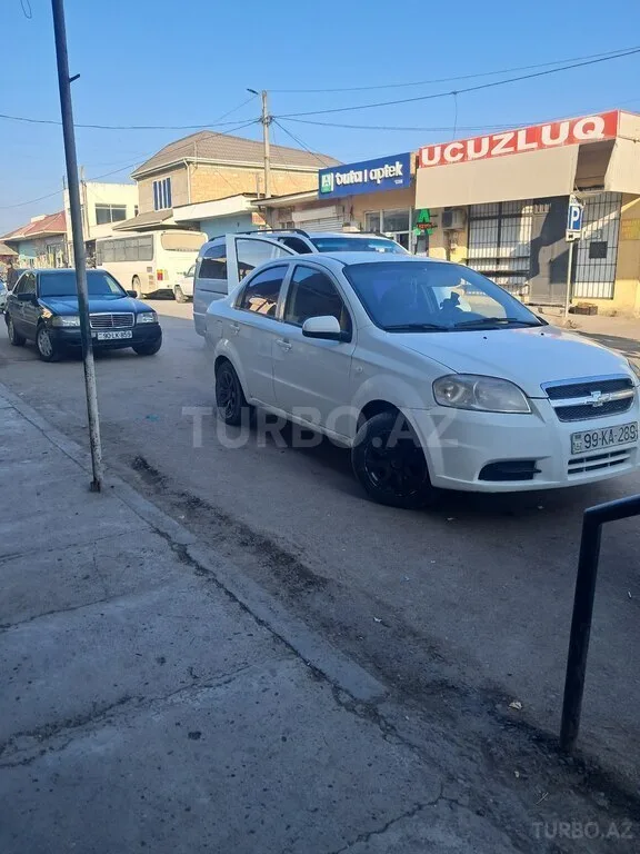 Chevrolet Aveo — foto 4/4